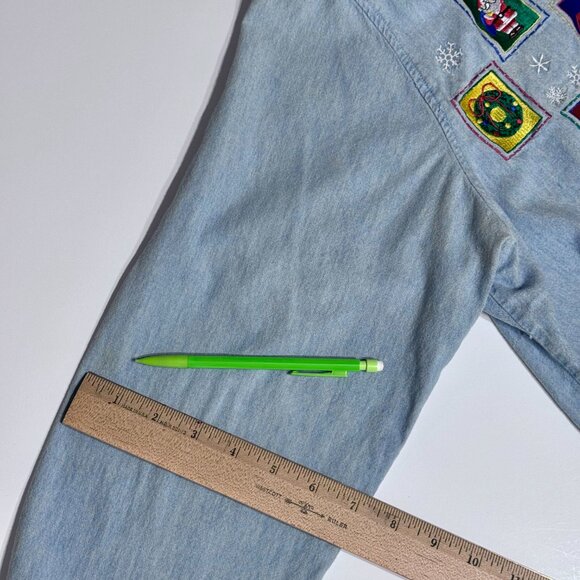 Vtg Christmas Stamps Denim Button Down Shirt Embroidered Holiday Festive Teacher - Picture 16 of 16